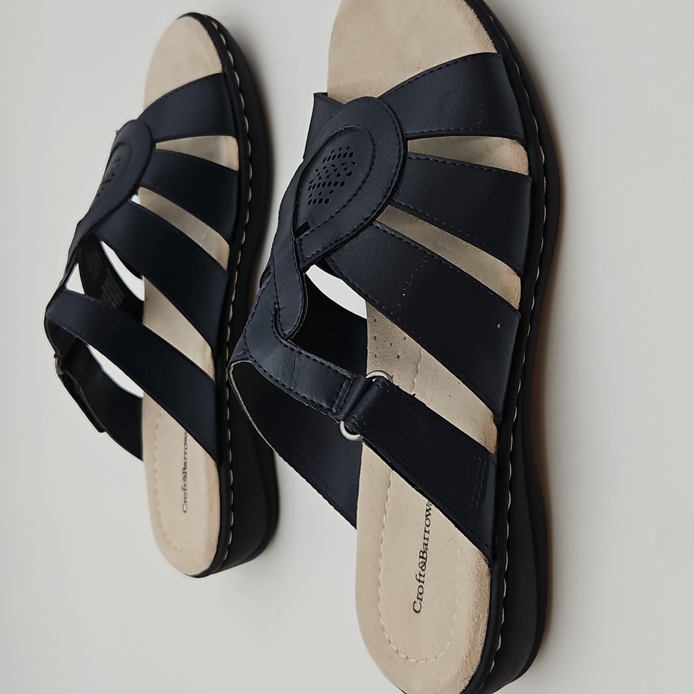 Croft & Barrow Navy Blue Velcro Strap Sandals Slip Ons 9.5 Dwelling NWOT